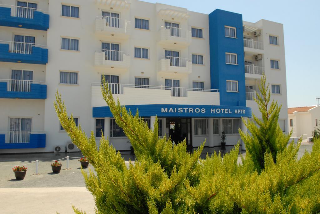 Maistros Hotel Apartments Протарас Екстериор снимка